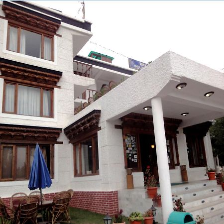 Hotel Holiday Ladakh Лех Екстер'єр фото