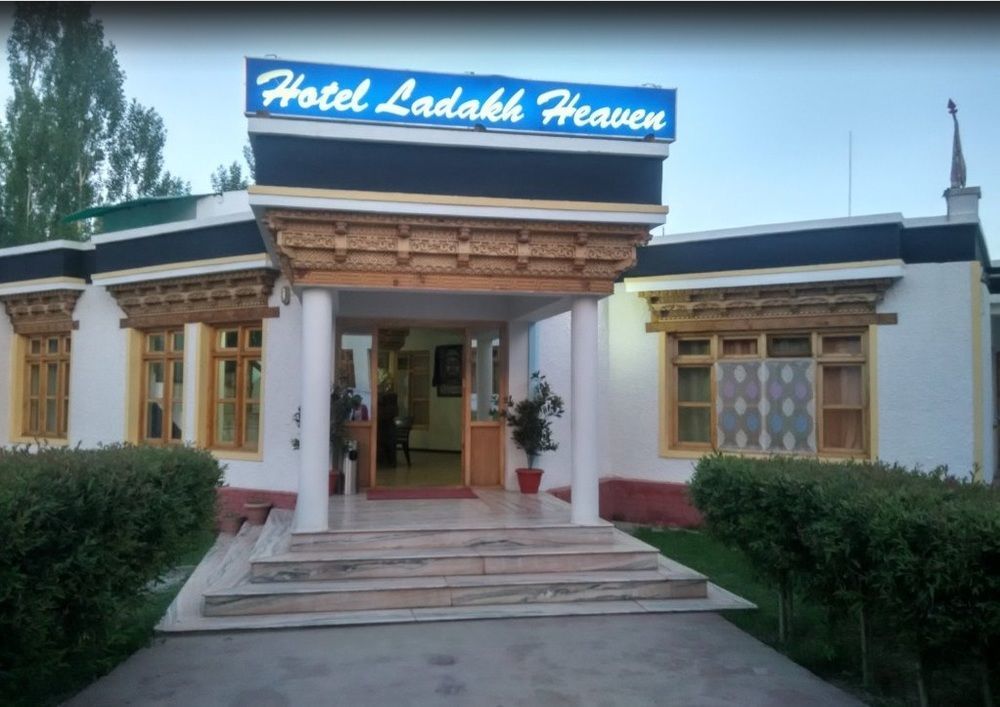 Hotel Holiday Ladakh Лех Екстер'єр фото